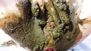 Girl dildo fuck her messy shit covered ass in solo