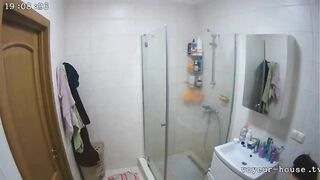 Hidden cam girl pooping and farting in toilet