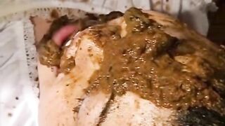 Japanese wife messy pooping in the mouth