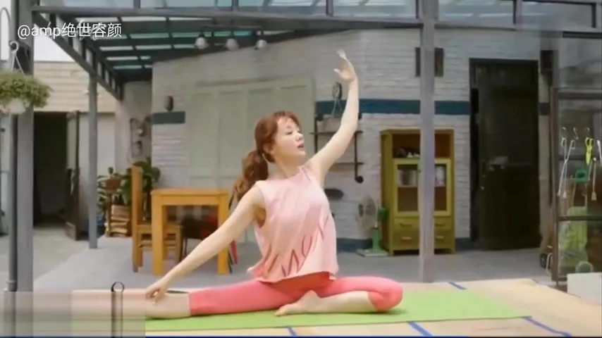 Beautiful Korean babe panty pooping during yoga