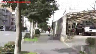 Amateur lady pooping in front of the house