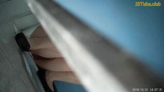 Amateur hot chick pooping on the floor