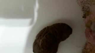 Amateur ass pooping soft turd load