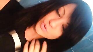 Hot brunette teen with beautiful ass pooping