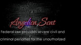 Massive ass blonde girl pooping