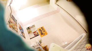 Lovely hot ass Japanese girl with hairy pussy pooping