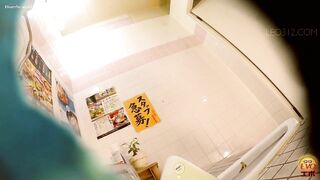 Wasted curvy Japanese chick poops hot