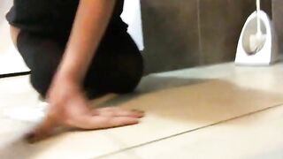 Amateur lady and her big mushy shit