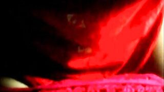 Fingering her messy load after pooping