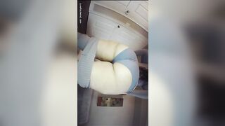 Chubby hot ass babe poops