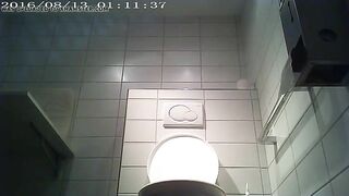 Amateur brunette lady poops at home