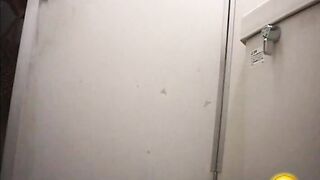 Cheeky chubby ass Japanese lady poops