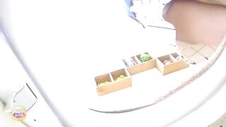 Sweet curvy Japanese lady poops hard