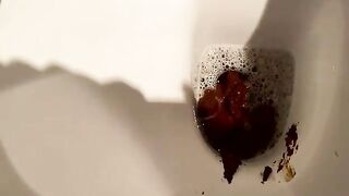 Mega big booty lady pooping in doggy style