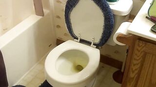 Soft poop from attractive brunette babe