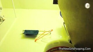 Amateur babe and tough poop