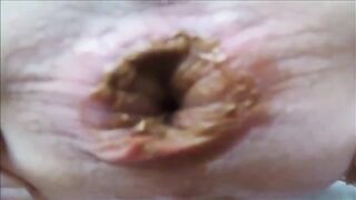 Up-close turd hot video