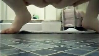 Bbw poops and taste it