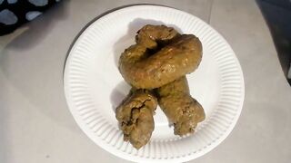 Nerdy hot blonde babe and her messy load