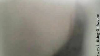 Thick hot pooping booty