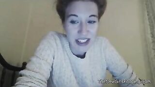 Pretty amateur redhead girlfriend pooping