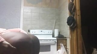 BBW lady and her hot pooping booty