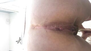 Hot girlfriend piss and poop show