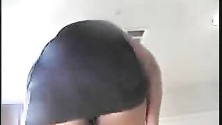 Beautiful big ass lady pooping