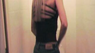 Hot brunette girl with chubby ass pooping