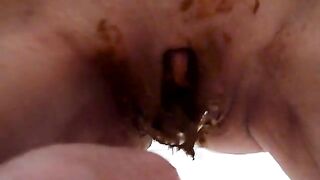 Pierced pussy lady pussy fingering and pooping