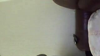 Tasty bbw lady pooping