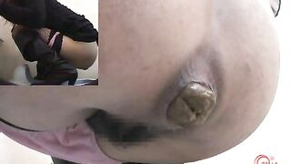 Girl push a wet huge poop out of her asshole