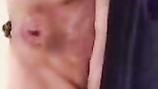 Dirty hairy mature lady pooping