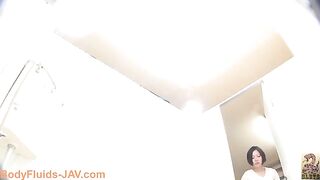 Gorgeous Japanese chick poop record