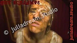 Dirty milf love sweet shit smearing session