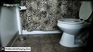 Stunning amateur wife poops
