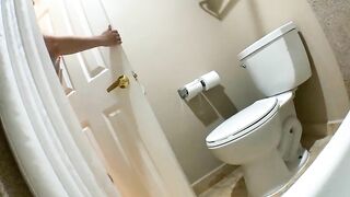 Blonde mature bbw lady poops
