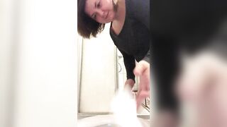 Chubby hairy ass chick pooping