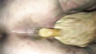 Fingering her dirty asshole