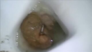Big booty spread for shitting