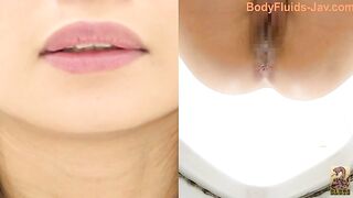 Curvy Japanese mommy poops hard