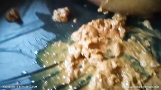 Ebony chick shitting and smearing