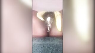 Sexy ebony hairy slut pooping