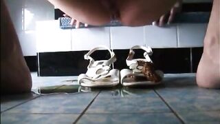 Shit and piss in the shoes