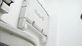 Cute round ass babe shitting heavily