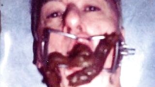 Using his mouth to piss and poop