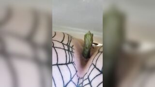Woman takes a huge shit while wearing fishnet stockings