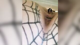 Woman takes a huge shit while wearing fishnet stockings