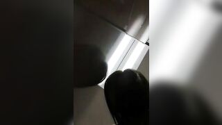 Thick ass mature lady poop