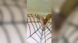 Juicy hot ass mature lady pooping